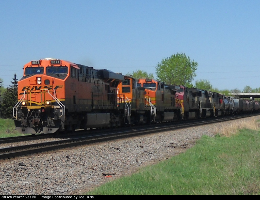 BNSF 5871 East